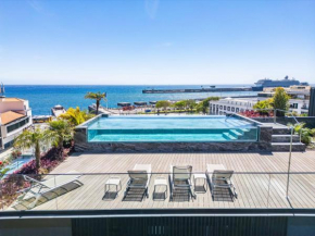 Infinity Pool, Patio & Garage - Center of Funchal